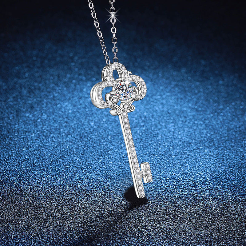 Vintage 3.5cm Key Pendant 1/2CT Moissanite Necklace