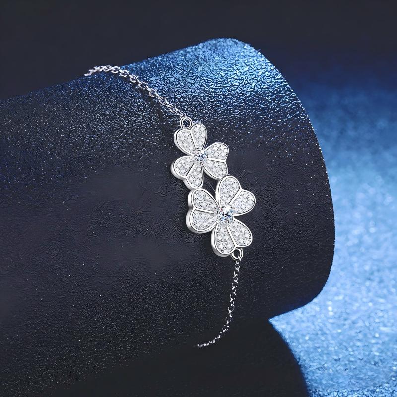 Enchating Full Moissanite Double Clover Moissanite Bracelet