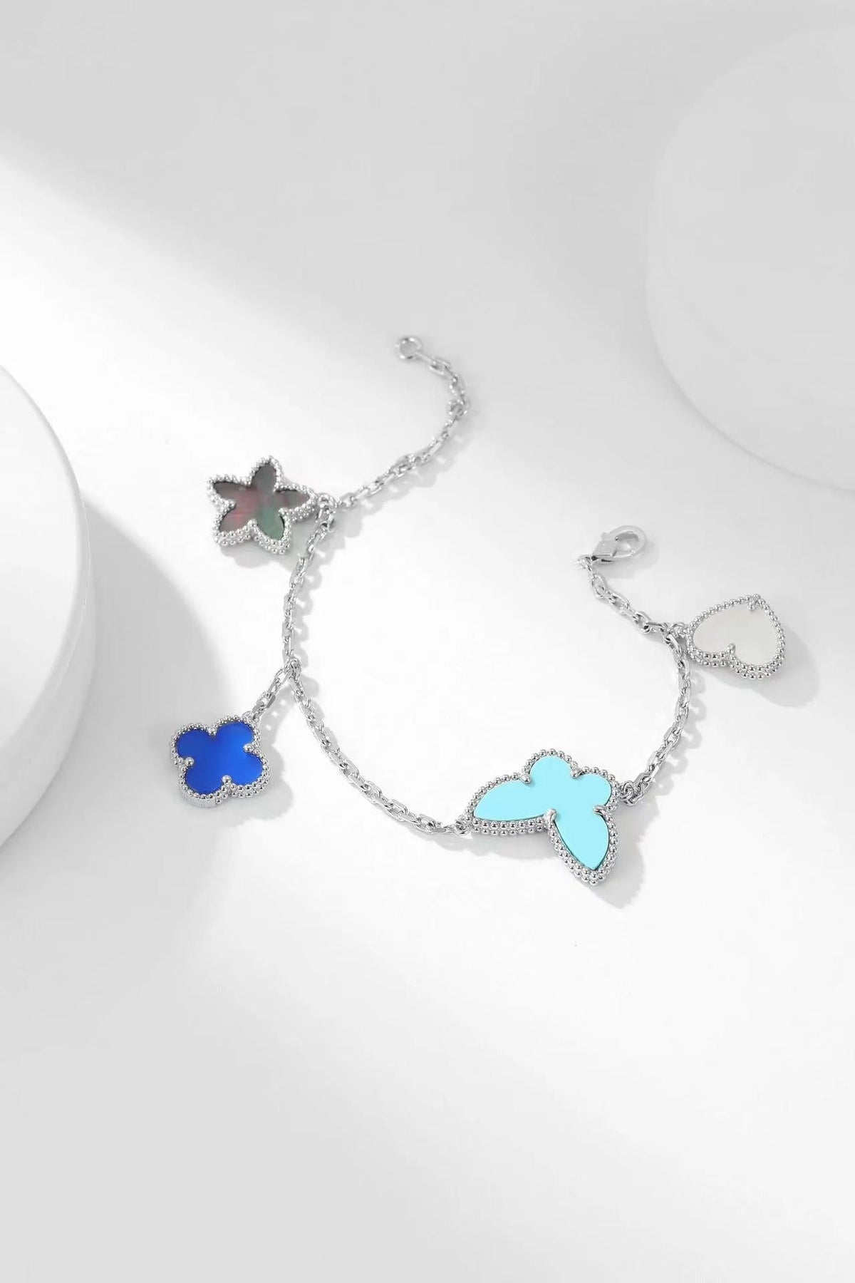 VCA Blue Braceletes 5 Motif