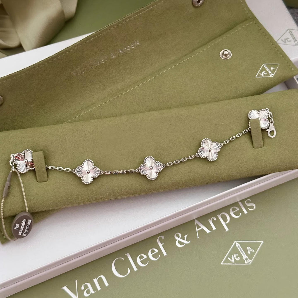 VCA  5 Motifs Bracelet Necklace Earrings Guilloche Silver Laser