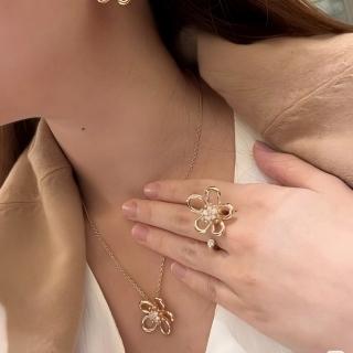 VCA Flower Adjustable Opening Ring