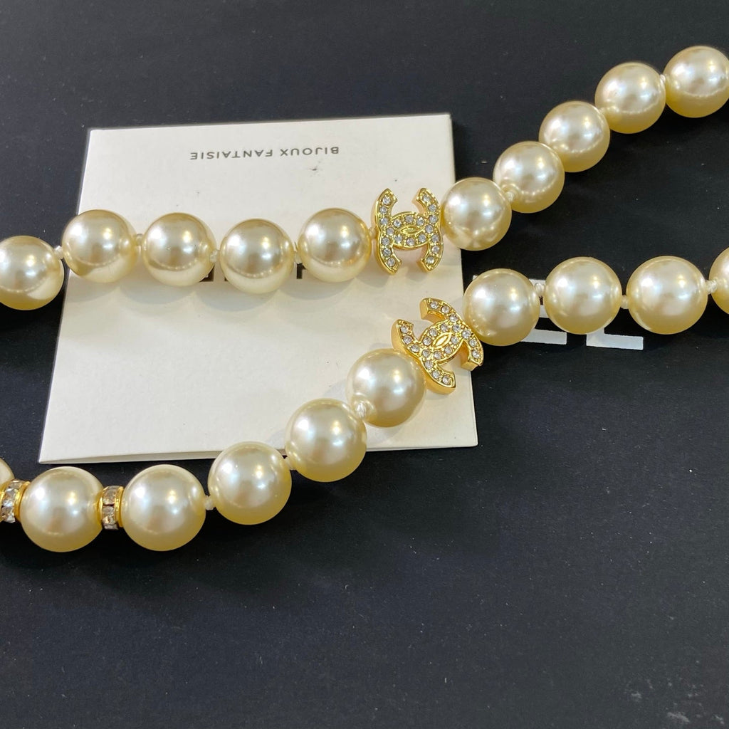 Chanel Pearl Sweater Chain